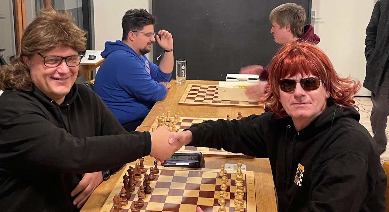 Karnevals-Blitzen an Weiberfastnacht 2025